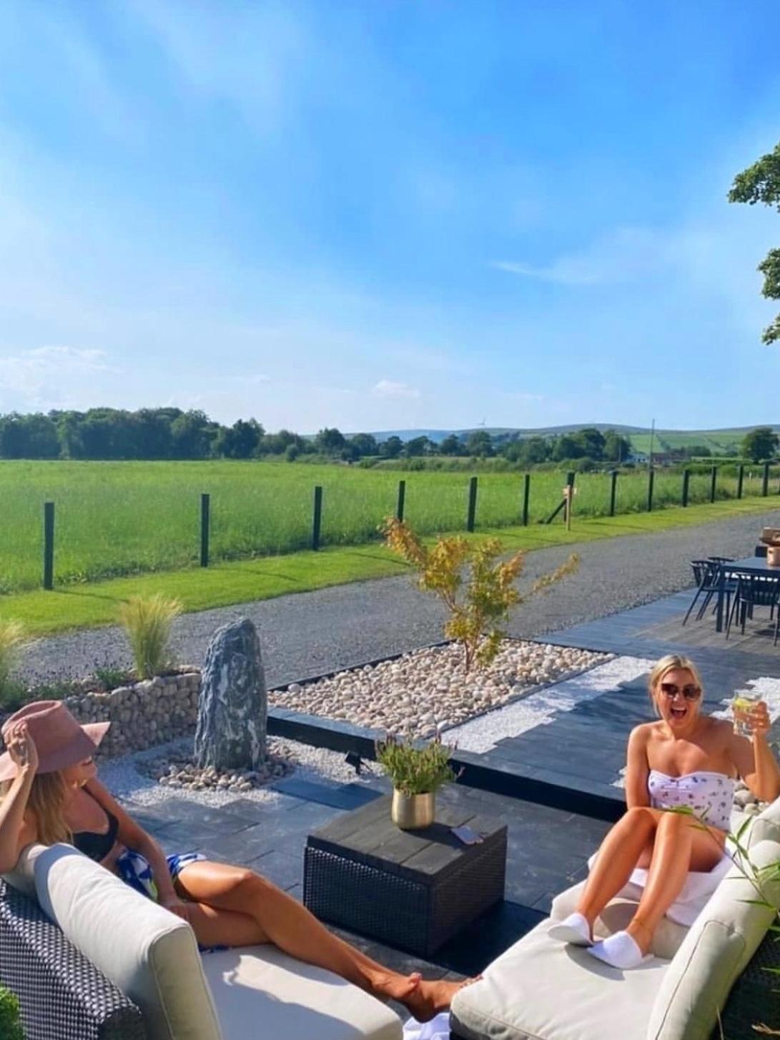 The Hideaway Retreat Vila Omagh Exterior foto